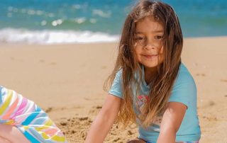 holidays-smiling-dentist-sunshine coast